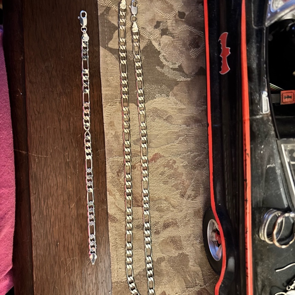 Elegant Silver Chain stamped 925 on both Necklace and Bracelet Set.